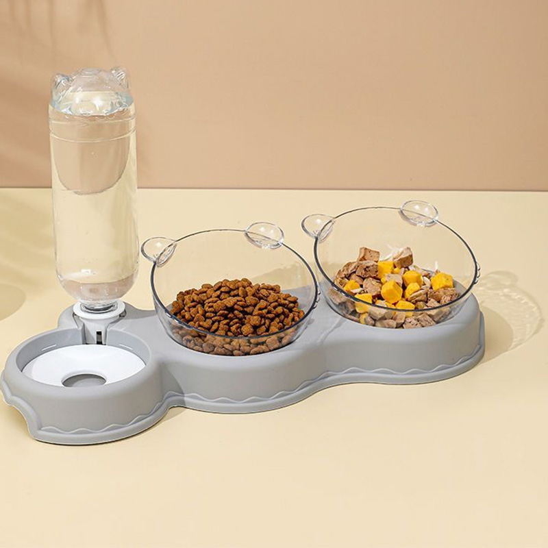 A demanda por comedouro automático de água potável aumenta entre os compradores de produtos para animais de estimação